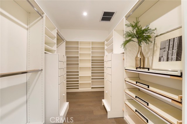 Detail Gallery Image 29 of 59 For 15122 Morrison St, Sherman Oaks,  CA 91403 - 4 Beds | 3/1 Baths