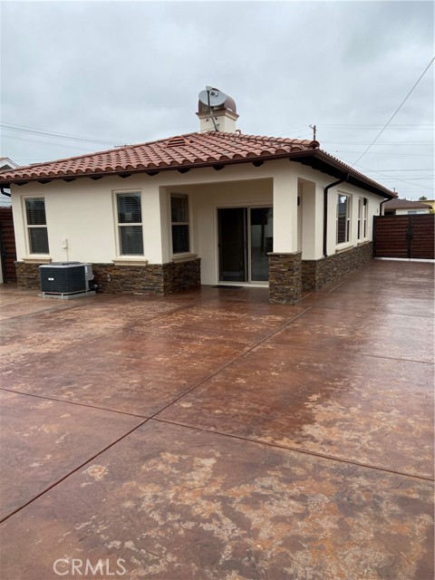 385 W 19th Street, San Pedro CA: https://media.crmls.org/medias/1ecf08a5-571b-4b68-9e60-3888dfff65fa.jpg