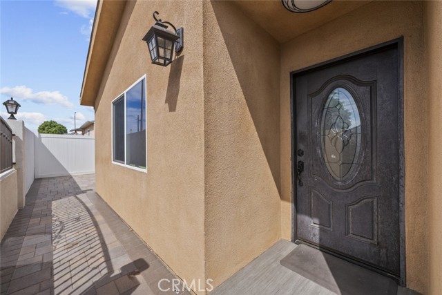 7420 Elmer Avenue, Sun Valley CA: https://media.crmls.org/medias/1ecf3521-ccba-4f34-9abe-8c040d34144a.jpg