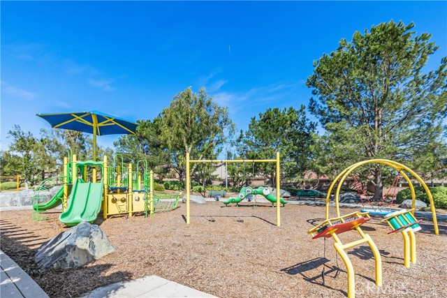 Detail Gallery Image 39 of 40 For 12390 Jacaranda, Riverside,  CA 92503 - 4 Beds | 3 Baths