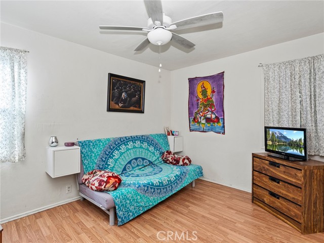 Detail Gallery Image 17 of 29 For 2215 N Brighton St, Burbank,  CA 91504 - 2 Beds | 1 Baths