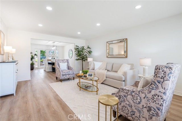 26982 Pueblonuevo Drive, Mission Viejo CA: https://media.crmls.org/medias/1ed066c0-712f-49a4-a754-591faf225dc2.jpg