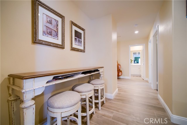 Detail Gallery Image 7 of 41 For 12010 Santiam Ct, Jurupa Valley,  CA 91752 - 5 Beds | 3/1 Baths