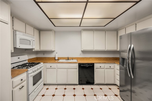 Detail Gallery Image 18 of 39 For 1280 Dominica, Placentia,  CA 92870 - 3 Beds | 2 Baths