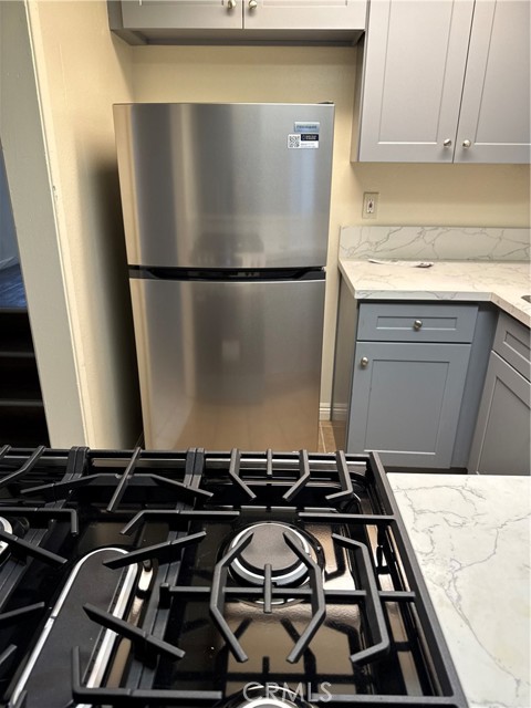 Detail Gallery Image 7 of 23 For 4904 Ithaca Ave #5,  Los Angeles,  CA 90032 - 3 Beds | 2 Baths