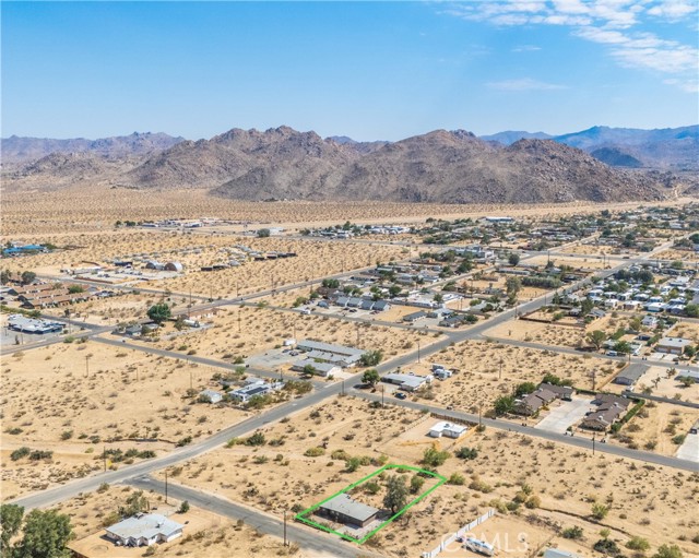 Detail Gallery Image 36 of 38 For 61961 Aster Pl, Joshua Tree,  CA 92252 - 2 Beds | 1 Baths