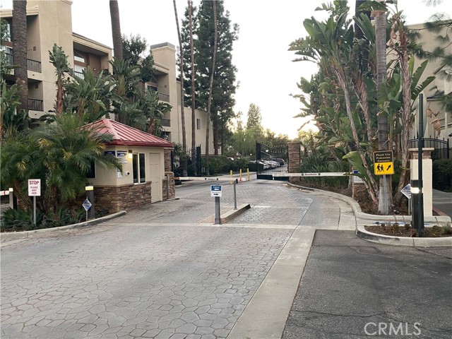 21450 Burbank Boulevard, 216 photo 8