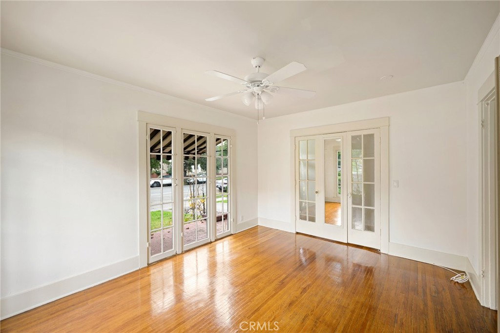 415 Riverdale DriveGlendale img 71