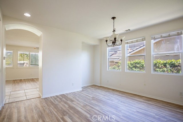 23857 Rio Rancho Way, Valencia CA: https://media.crmls.org/medias/1ed4e5e0-3834-4820-afdf-61a334c6abcf.jpg