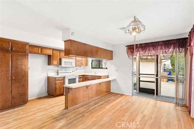 Detail Gallery Image 9 of 25 For 35656 Crestview, Yucaipa,  CA 92399 - 2 Beds | 2 Baths