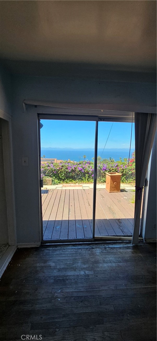 417 Via La Soledad, Redondo Beach CA: https://media.crmls.org/medias/1ed5aa88-47b1-44b5-af24-d656b35d75d3.jpg