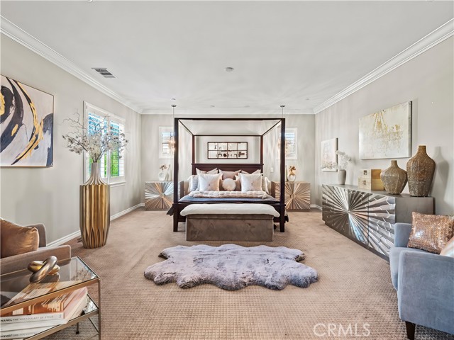 Detail Gallery Image 33 of 65 For 22385 Midtown Ct, Saugus,  CA 91350 - 5 Beds | 4/1 Baths