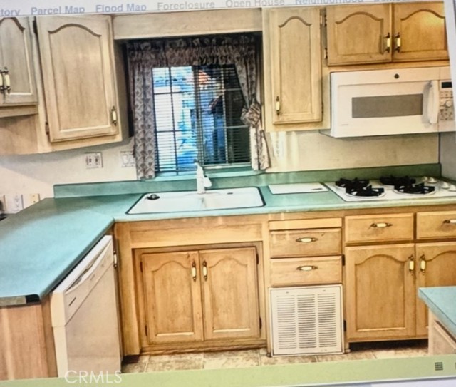 Image 1 of 3 For 1295 Cawston Avenue 344