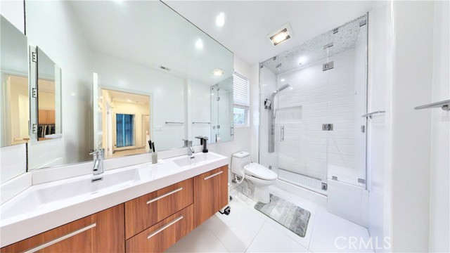 Detail Gallery Image 8 of 48 For 644 Milford, Los Angeles,  CA 90042 - 4 Beds | 3/1 Baths