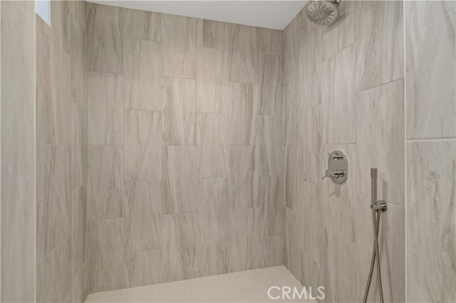 Detail Gallery Image 12 of 53 For 29736 Redwood Dr, Canyon Lake,  CA 92587 - 3 Beds | 2 Baths