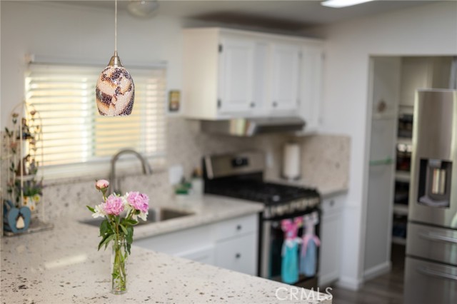Detail Gallery Image 9 of 35 For 14000 El Evado Rd #99,  Victorville,  CA 92392 - 3 Beds | 2 Baths