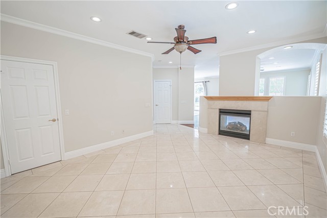 25910 Tennyson Lane, Stevenson Ranch CA: https://media.crmls.org/medias/1ed7fb61-2359-4388-be5a-f930f37b0a16.jpg