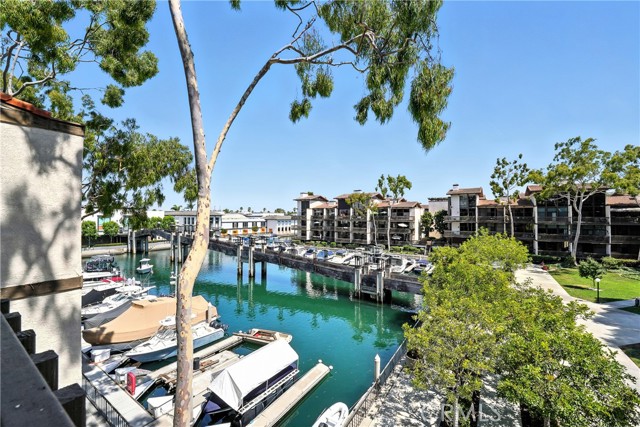 7322 Marina Pacifica N Drive, Long Beach CA: https://media.crmls.org/medias/1ed8d507-b8a5-43e6-8459-87f4db227a05.jpg