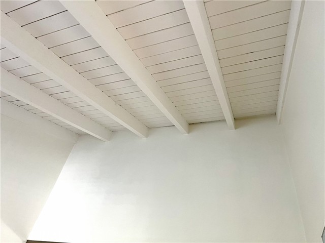 Detail Gallery Image 21 of 41 For 4 Latitude Ct, Newport Beach,  CA 92663 - 3 Beds | 2/1 Baths