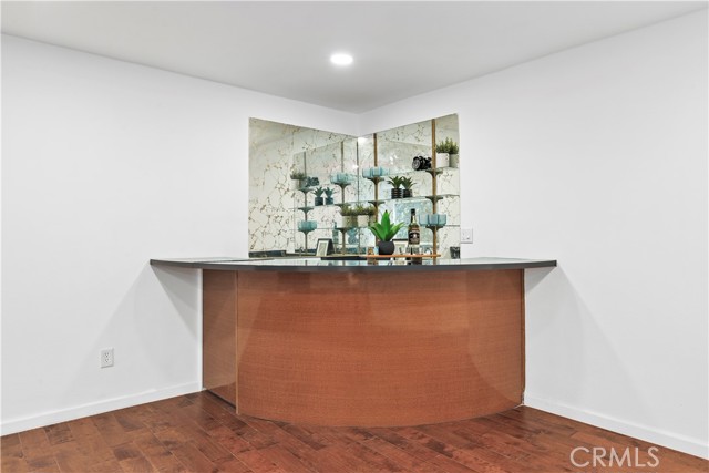 Detail Gallery Image 10 of 34 For 1045 N Kings Rd #105,  West Hollywood,  CA 90069 - 2 Beds | 2 Baths