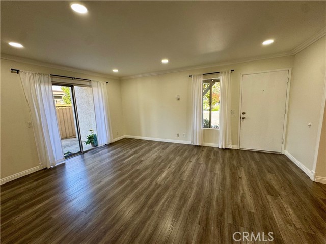 40 Windjammer, Irvine CA: https://media.crmls.org/medias/1ed956be-1ebf-4f3f-941c-db60f55d85aa.jpg