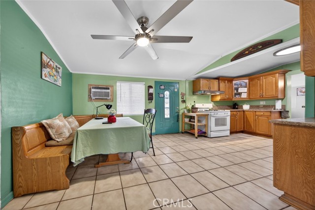 Detail Gallery Image 6 of 51 For 12605 Trail 01, Sylmar,  CA 91342 - 2 Beds | 1 Baths