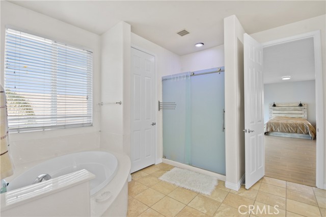 Detail Gallery Image 15 of 17 For 13957 San Aliso Ct, Corona,  CA 92880 - 6 Beds | 3/1 Baths