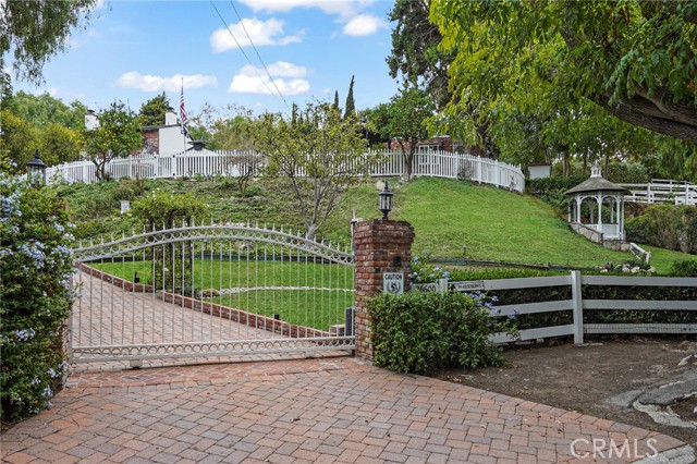 26600 Eastvale Road, Palos Verdes Peninsula, California 90274, 4 Bedrooms Bedrooms, ,3 BathroomsBathrooms,Residential,Sold,Eastvale,PV22247494