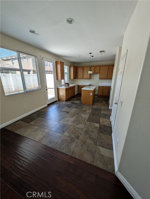 1911 Cefalu Court, Riverside CA: https://media.crmls.org/medias/1edc07da-4e2e-4efa-a225-35fa7420599b.jpg