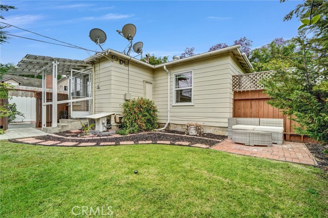 3224 Cerritos Avenue, Signal Hill CA: https://media.crmls.org/medias/1edcbedf-0ccb-4d80-a92d-330b5cd84e7f.jpg