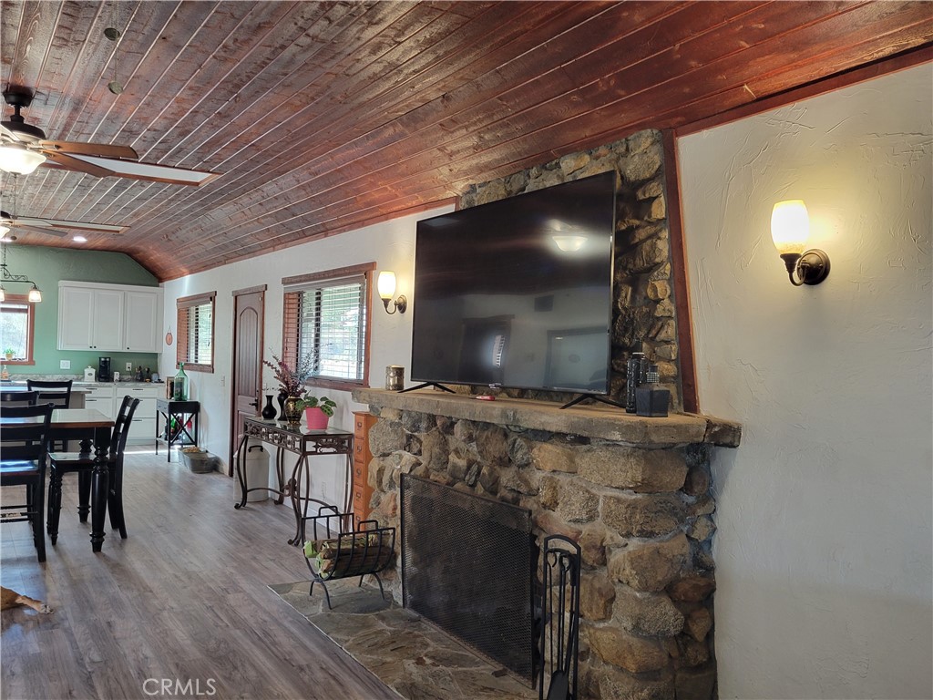 60861 Burnt Valley Road