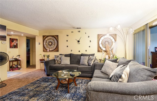 357 Antigua Street, Hemet CA: https://media.crmls.org/medias/1ede3556-2bd4-49d3-8dc3-b8f16324641e.jpg