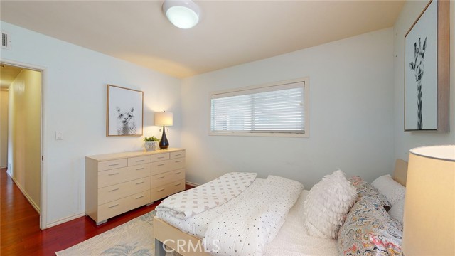 8162 Van Noord Avenue, North Hollywood CA: https://media.crmls.org/medias/1ee06850-1c7c-445d-8144-ce376c425933.jpg