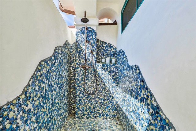 Detail Gallery Image 39 of 45 For 5617 Colodny Dr, Agoura Hills,  CA 91301 - 6 Beds | 4/1 Baths