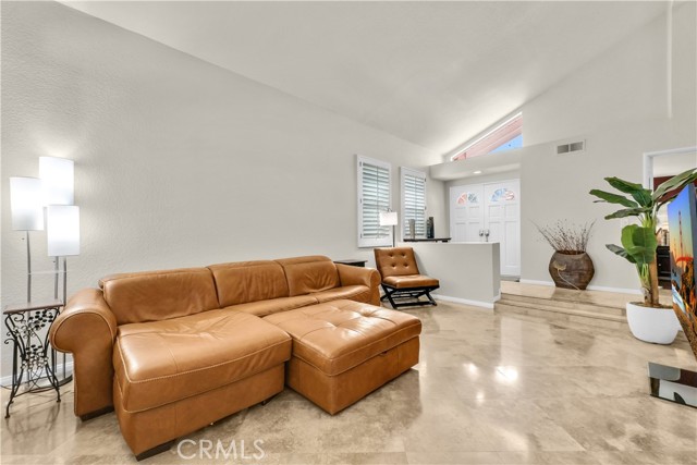 Detail Gallery Image 14 of 43 For 5560 via Cantada, Yorba Linda,  CA 92887 - 4 Beds | 3 Baths