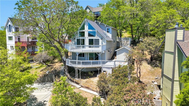 Detail Gallery Image 2 of 61 For 28720 Zion Dr, Lake Arrowhead,  CA 92352 - 4 Beds | 3 Baths