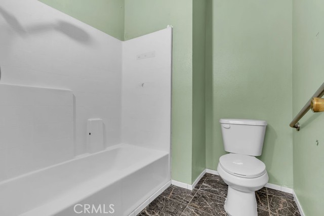 Detail Gallery Image 30 of 43 For 2503 Clarendon Ave, Huntington Park,  CA 90255 - 4 Beds | 2/1 Baths