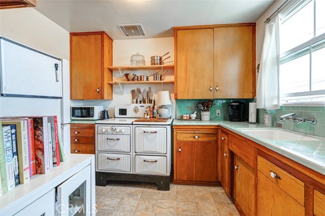 1513 1517 HUNTINGTON Drive, South Pasadena CA: https://media.crmls.org/medias/1ee1c5a5-0284-4d84-8a56-ef9660b86ba2.jpg