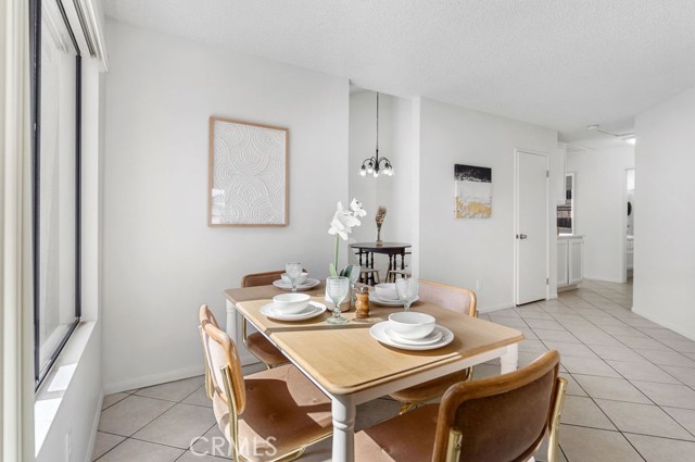 Detail Gallery Image 15 of 58 For 13621 Sandstone Dr, Victorville,  CA 92392 - 3 Beds | 2 Baths