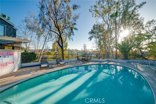 67 Sea Island Drive, Newport Beach CA: https://media.crmls.org/medias/1ee2e03d-4997-446e-86b9-04cf16b2c0de.jpg