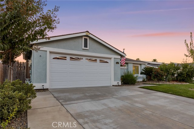 Detail Gallery Image 2 of 41 For 2037 Woodside Ct, Atwater,  CA 95301 - 4 Beds | 2 Baths