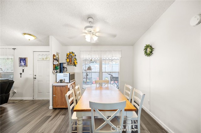 1097 N State Street, Hemet CA: https://media.crmls.org/medias/1ee3238b-dcdc-4645-a7a7-70e21a92d8a8.jpg