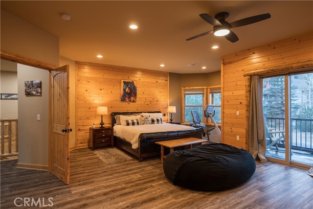 325 Stoney Creek Road, Big Bear Lake CA: https://media.crmls.org/medias/1ee3b5d7-1e1c-491f-8551-26d934131493.jpg