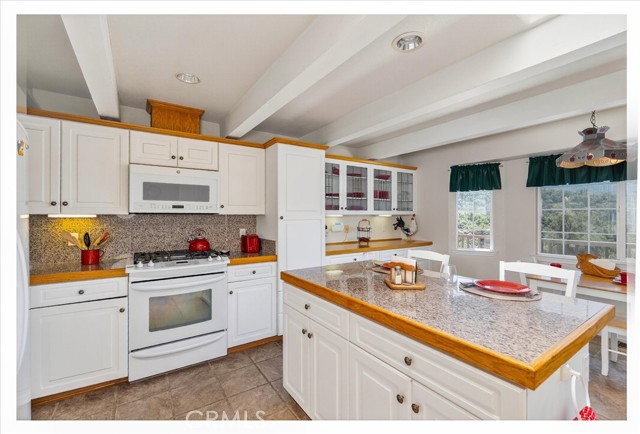 Detail Gallery Image 25 of 49 For 39397 Moonray Ln, Oakhurst,  CA 93644 - 3 Beds | 2/1 Baths