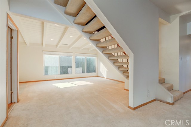 693 19th Street, Manhattan Beach, California 90266, 5 Bedrooms Bedrooms, ,1 BathroomBathrooms,Residential,Sold,19th,SB21194757