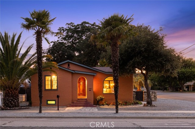Detail Gallery Image 1 of 55 For 1849 Vine Street, Paso Robles,  CA 93446 - 6 Beds | 3/1 Baths