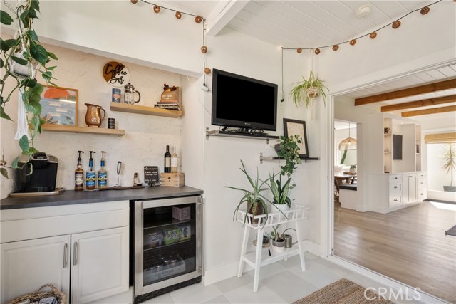 7661 Ontario Drive, Huntington Beach CA: https://media.crmls.org/medias/1ee4ce7e-e7a3-4419-808f-2f6408c5012b.jpg