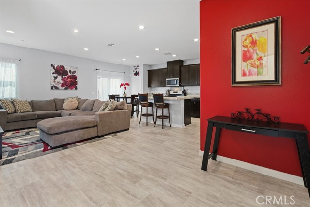 Detail Gallery Image 12 of 54 For 27482 Basalt, Moreno Valley,  CA 92555 - 4 Beds | 2/1 Baths