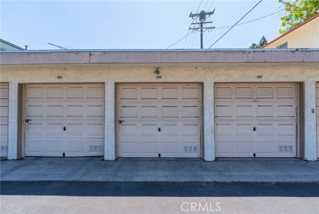 Detail Gallery Image 22 of 34 For 5835 Bowcroft St #2,  Los Angeles,  CA 90016 - 2 Beds | 1/1 Baths