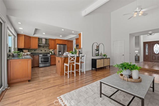 26536 Morena Drive, Mission Viejo CA: https://media.crmls.org/medias/1ee711c8-31b9-4cc3-81ec-81031ce33fcc.jpg